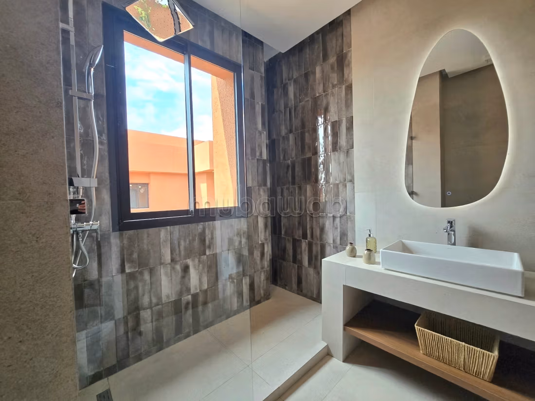 Villa with 4 exceptional suites between golf and serenity
