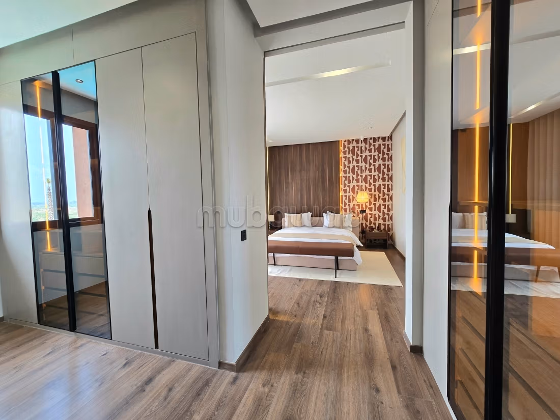 Villa with 4 exceptional suites between golf and serenity