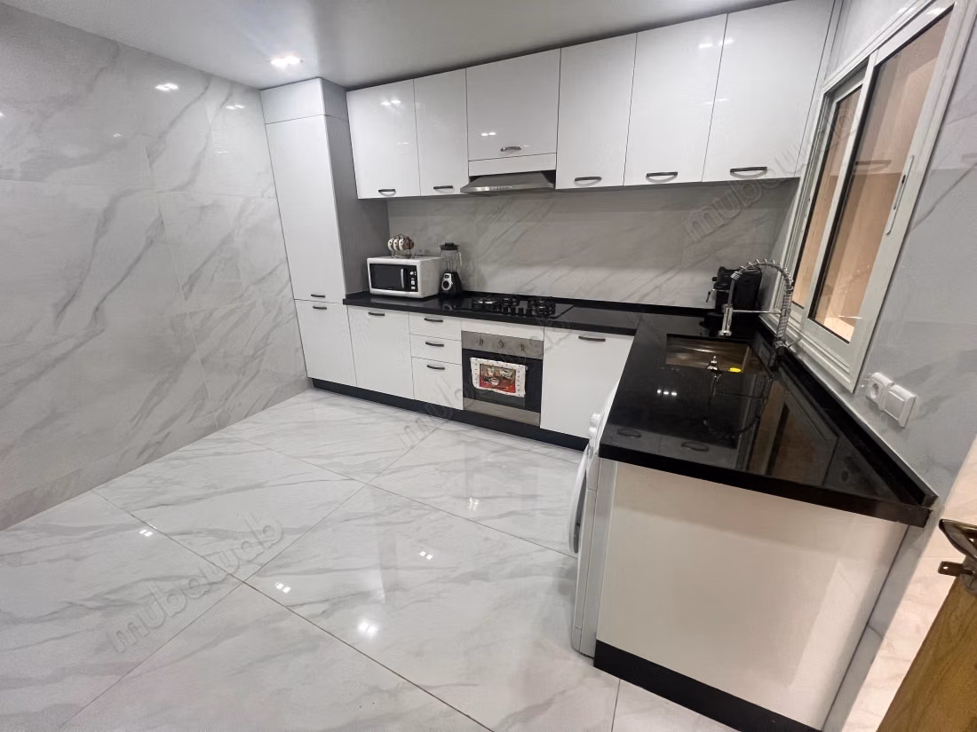 Très bel appartement en location à Guéliz. 2 chambres. Bien meublé
