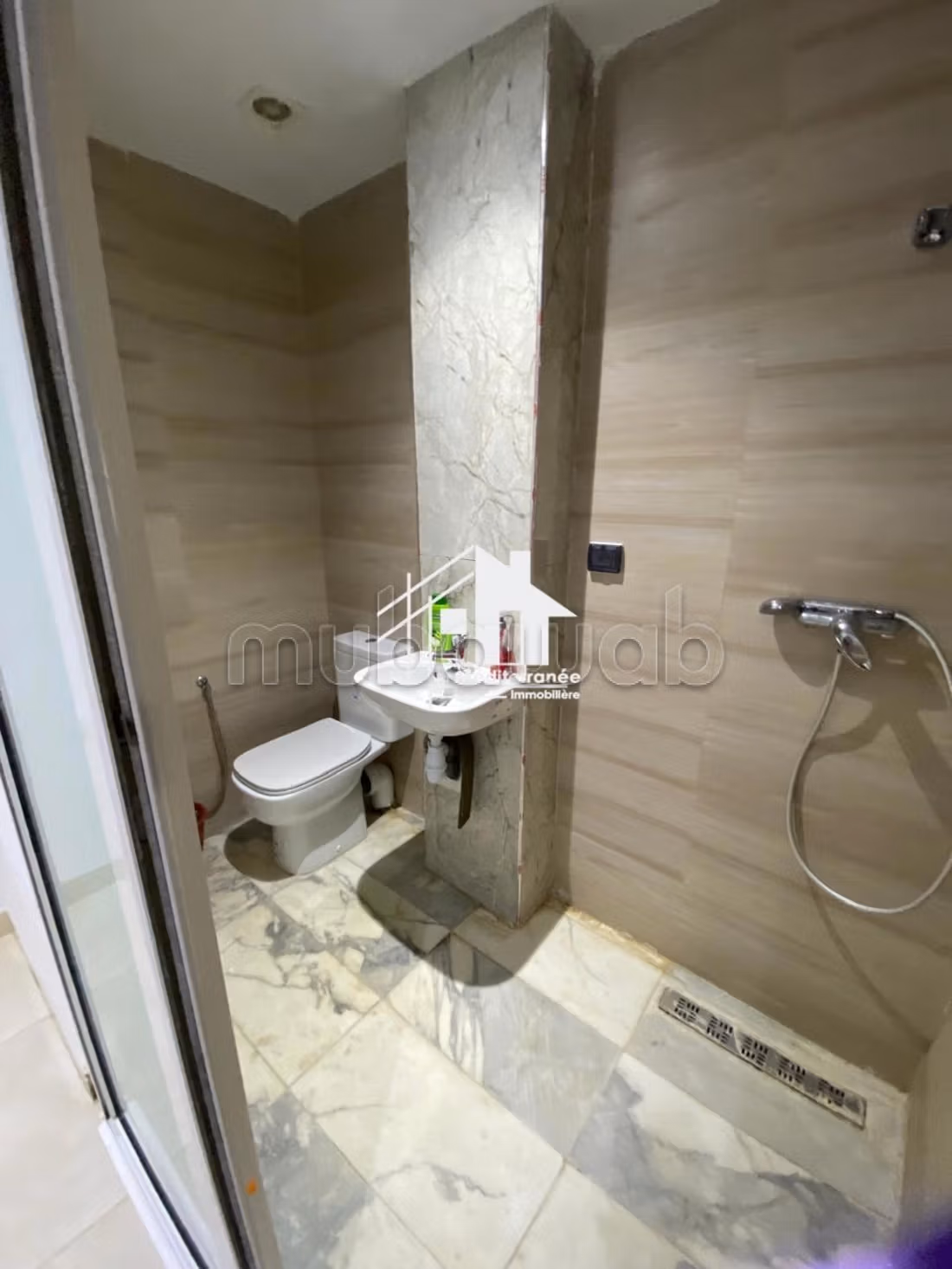 A vendre étage de villa S3 Hst Rdc au bardo