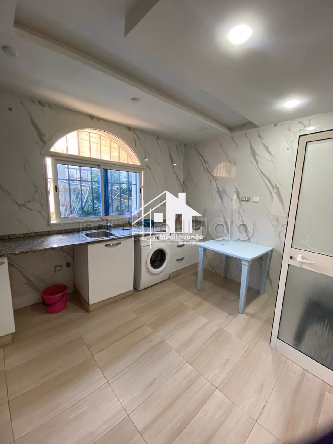 A vendre étage de villa S3 Hst Rdc au bardo