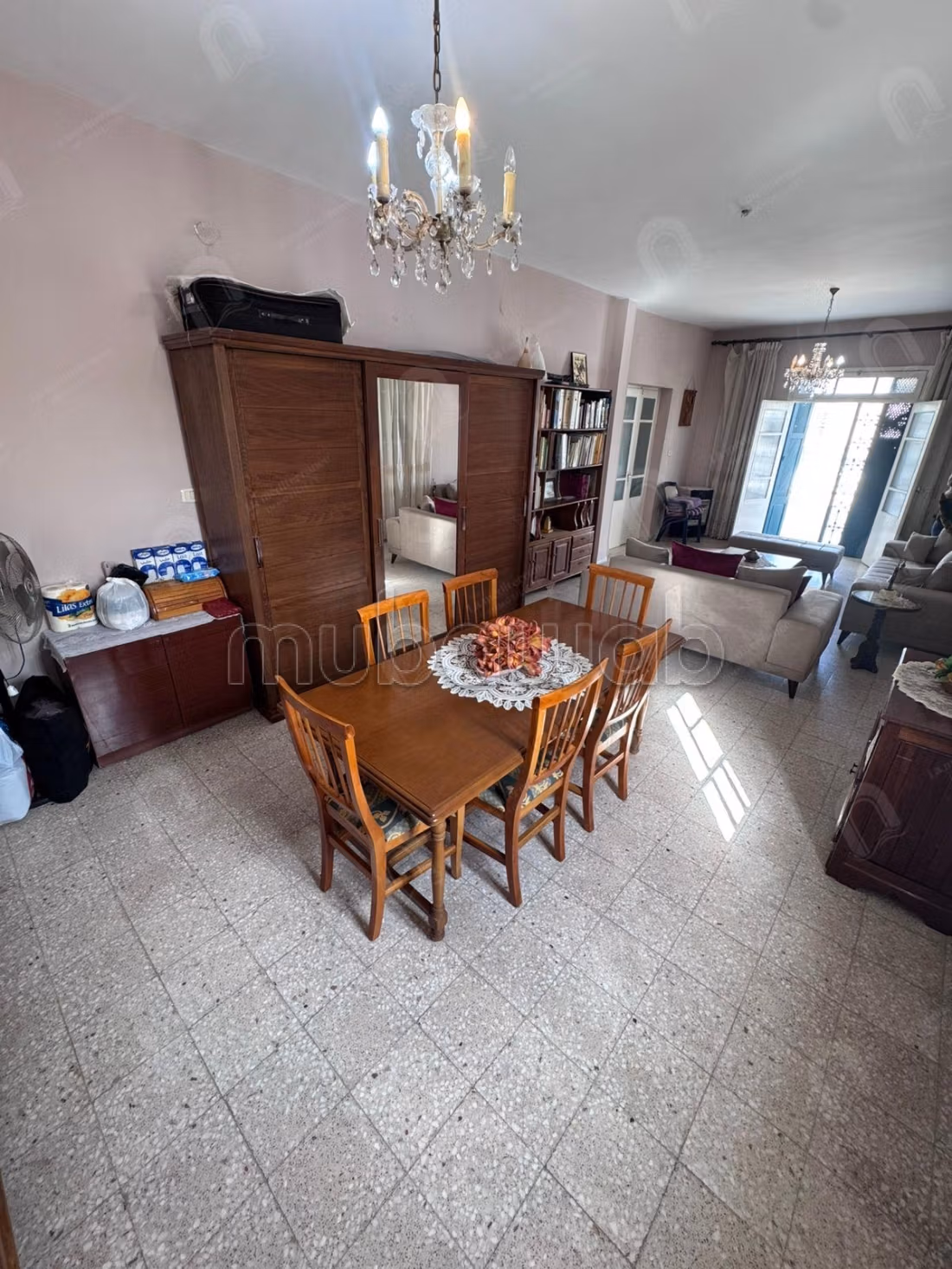 A vendre une villa 2S6 à cité Ettahrir