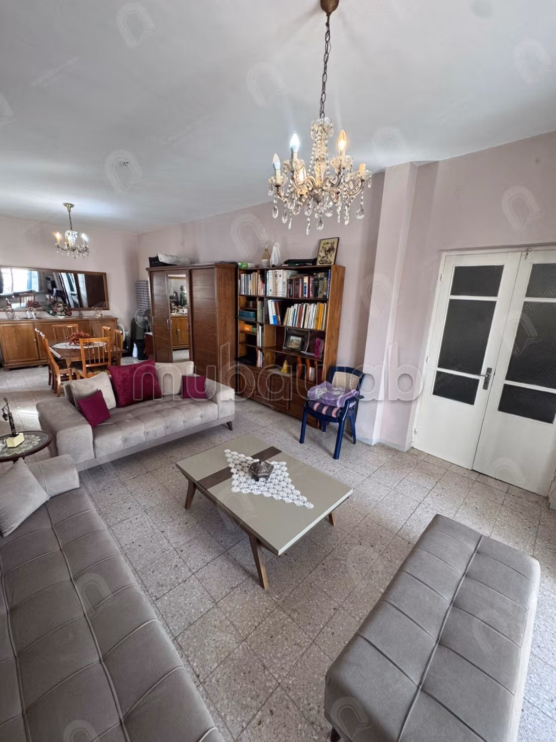 A vendre une villa 2S6 à cité Ettahrir