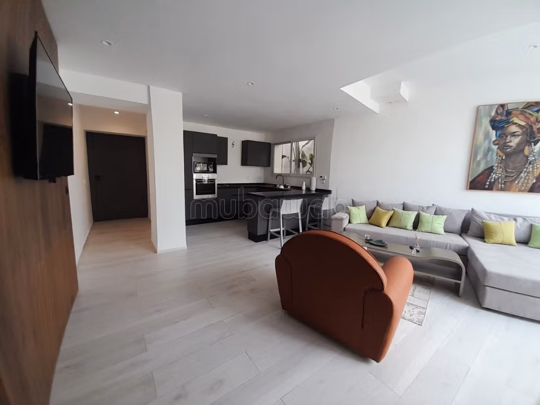 Très bel appartement moderne et haut standing en location à Gammarth. Bien meublé