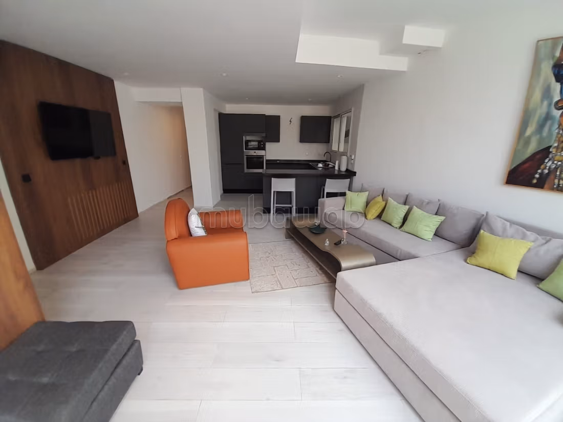 Très bel appartement moderne et haut standing en location à Gammarth. Bien meublé