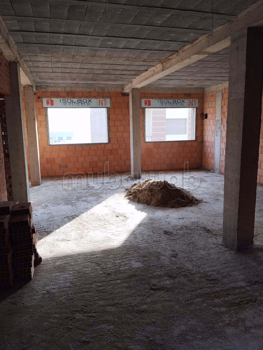 Maison à vendre à Beni Touzine. 1 Pièce