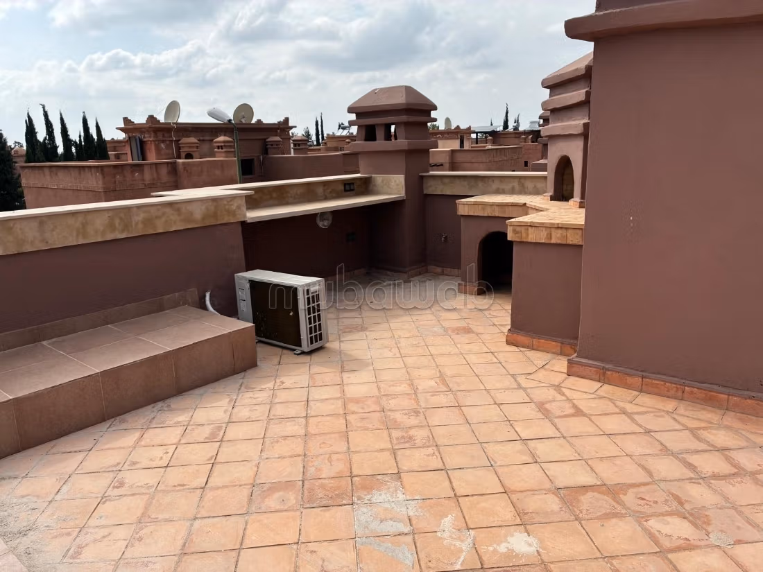 En venta casa con piscina