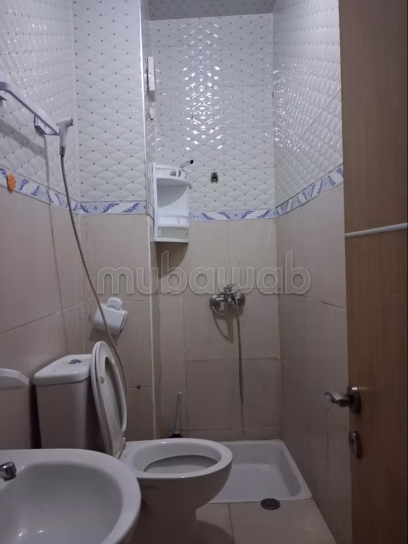 Bel appartement à vendre à Route de Safi. 5 pièces. Résidence avec concierge, climatisation générale — 4
