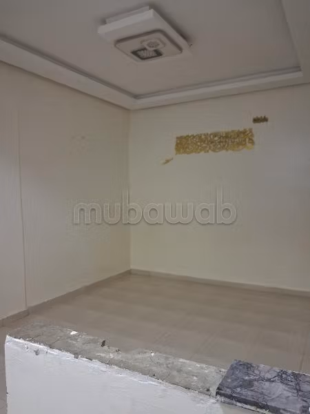 Bel appartement à vendre à Route de Safi. 5 pièces. Résidence avec concierge, climatisation générale