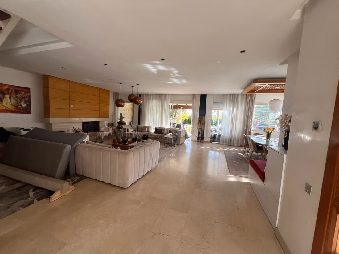 Bouskoura ville verte vente villa piscine jardin