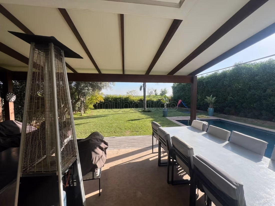 Bouskoura ville verte vente villa piscine jardin