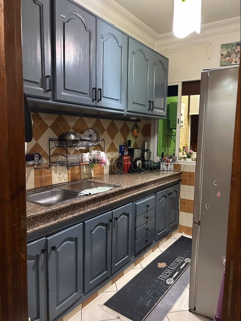 شقة للبيع ب حي شماعو. 
موقع ممتاز قرب Bread House. 
موقف سيارات ومصعد