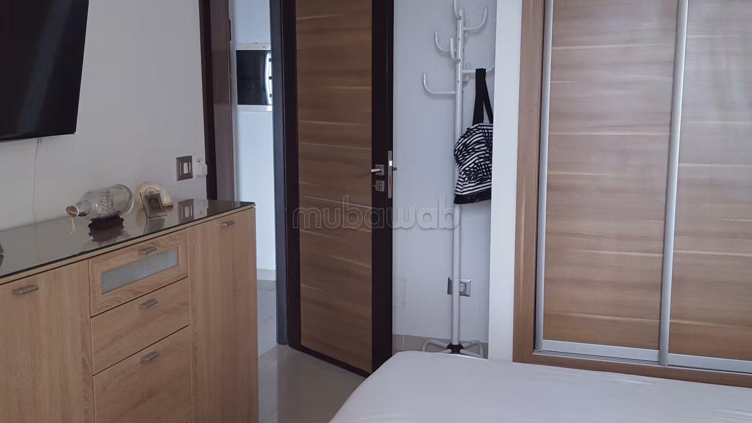 Exclusive Apartment at Amwej Residence