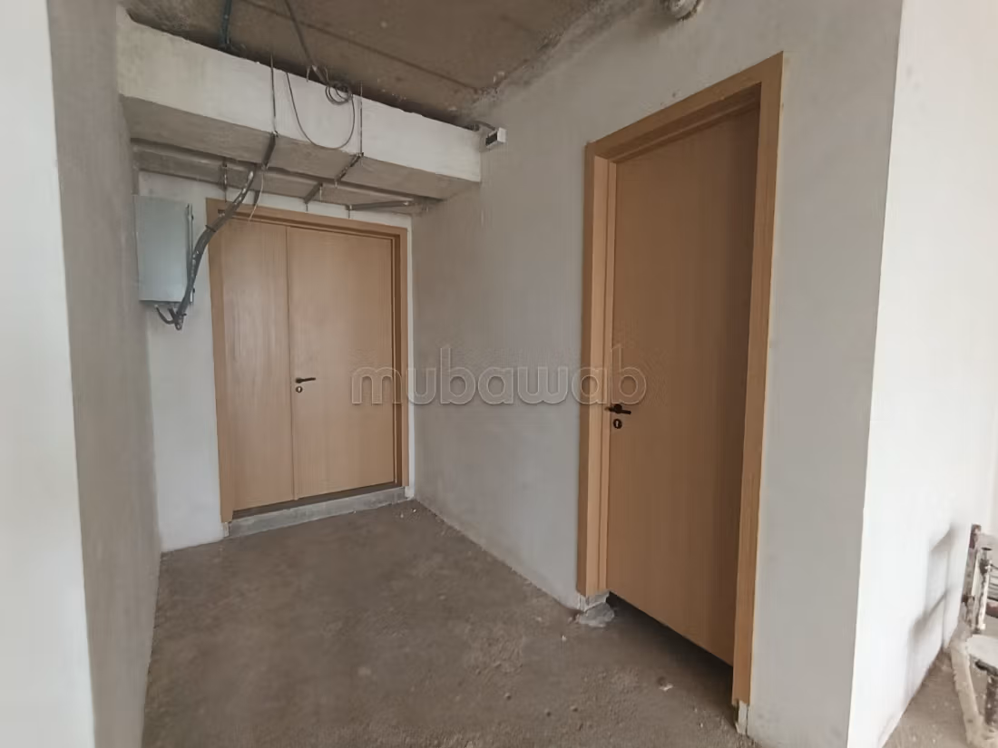 Plateau bureau neuf de 160m2 à la location – CFC