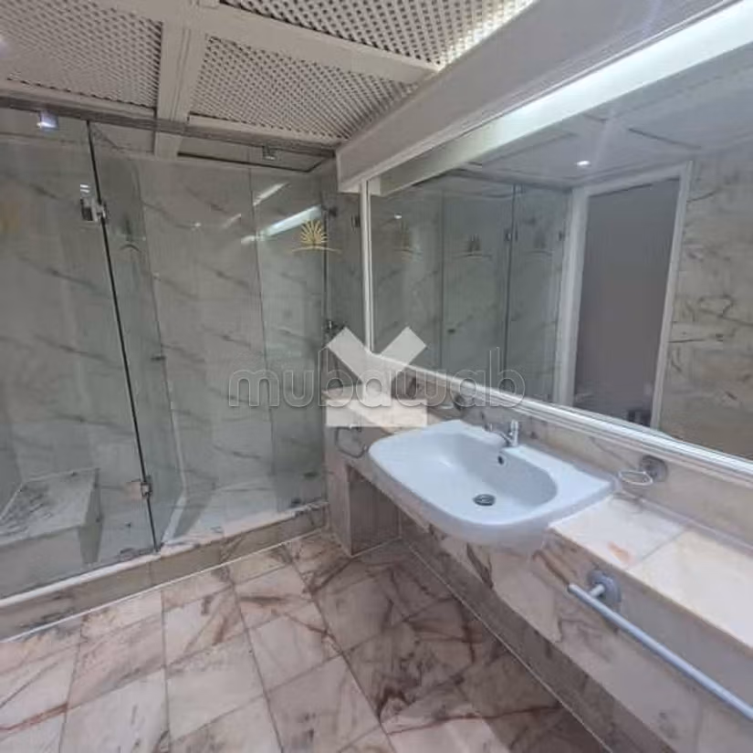 Appartamento in Affitto di 239.0 m² a Marrakech, Palmeraie