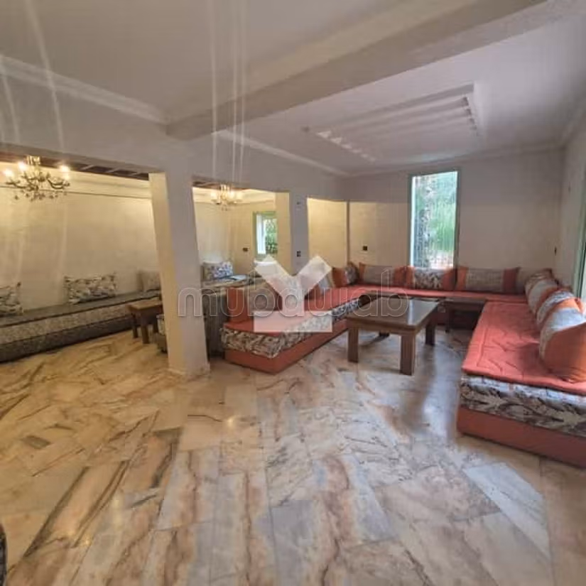 Appartamento in Affitto di 239.0 m² a Marrakech, Palmeraie
