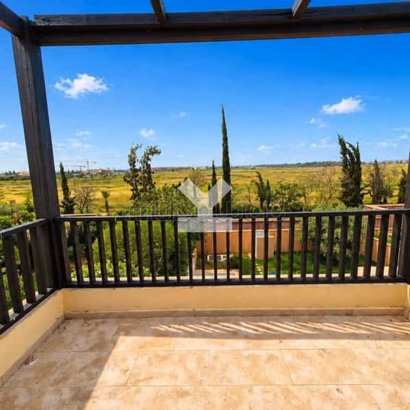 Villa en Venta de 545.0 m² en Marrakech, Al Maaden Ain Slim
