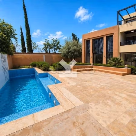 Villa Te Koop van 545.0 m² in Marrakech, Al Maaden Ain Slim