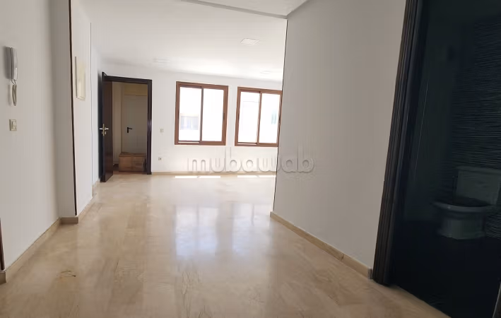 Oficina de 3 piezas 75m2 4º piso Maarif