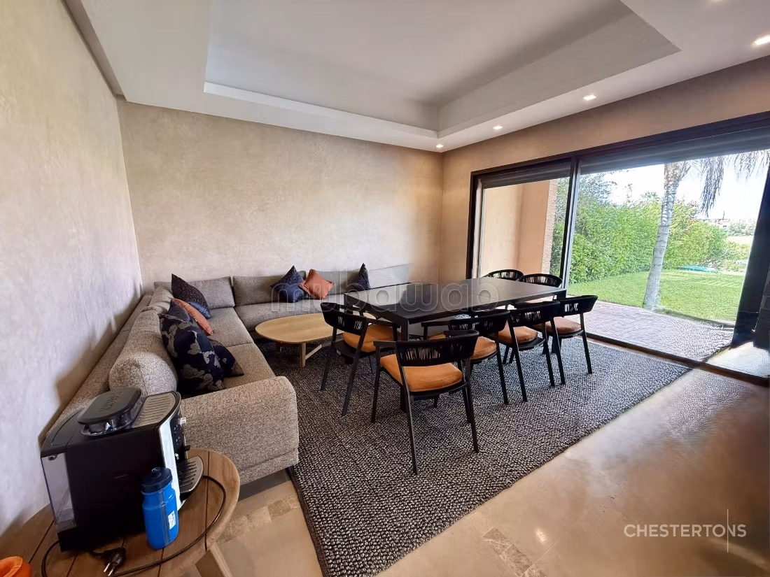 High-standing semi-detached villa with pool on Route de l'Ourika