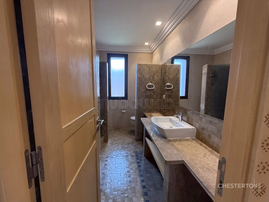 High-standing semi-detached villa with pool on Route de l'Ourika