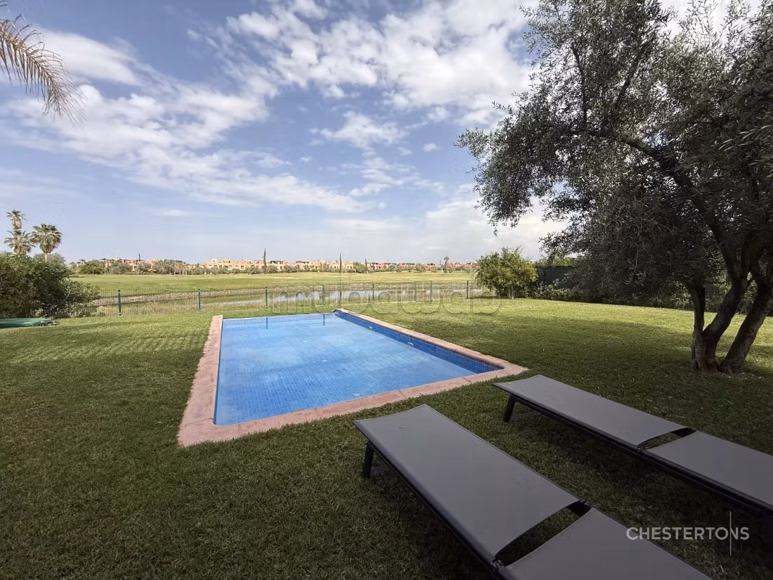 High-standing semi-detached villa with pool on Route de l'Ourika