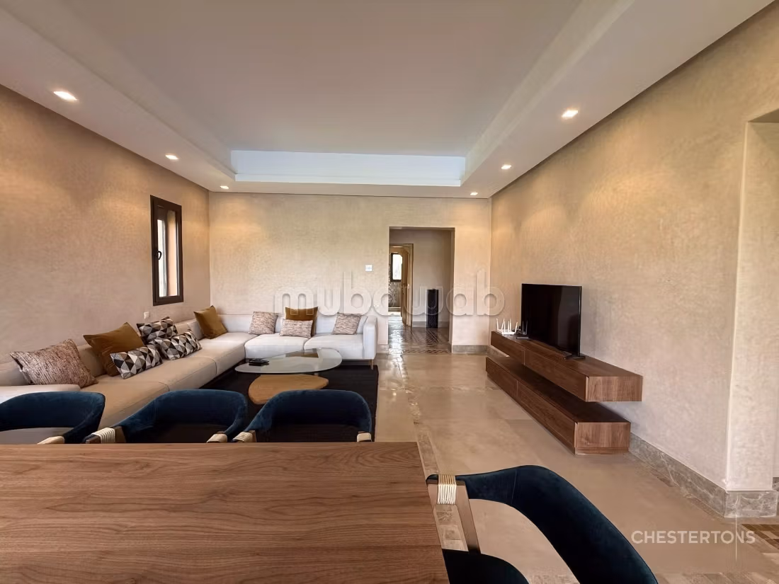 High-standing semi-detached villa with pool on Route de l'Ourika