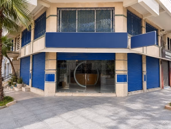 Local comercial en esquina - fuerte visibilidad