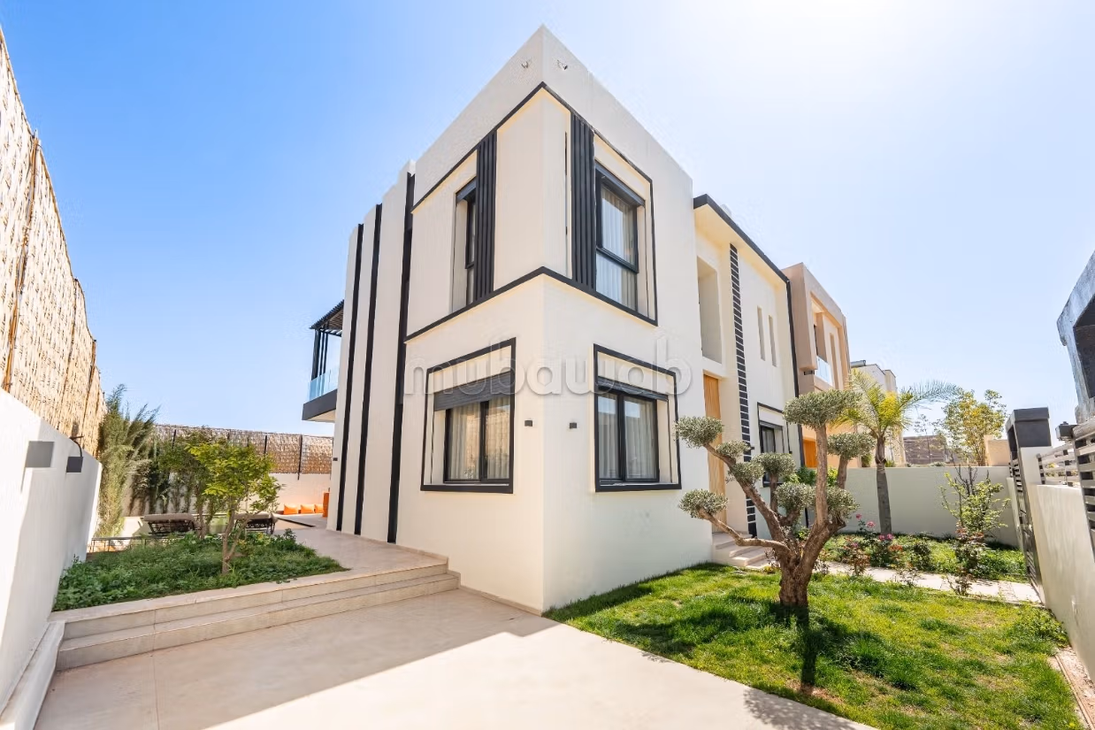 Stylish villa with private pool