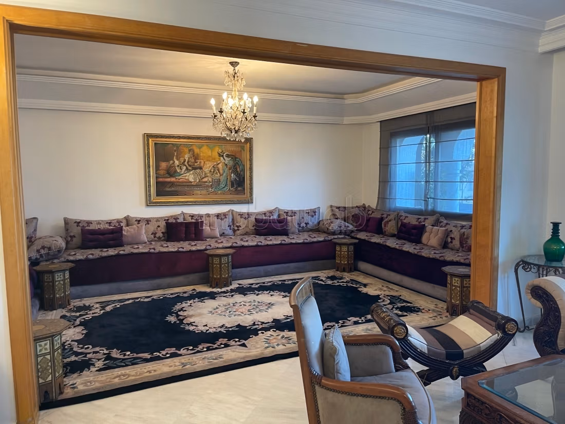 Appartement en location à Les princesses Yasmine signature.
Surface totale 360 m².
Bien meublé — 3
