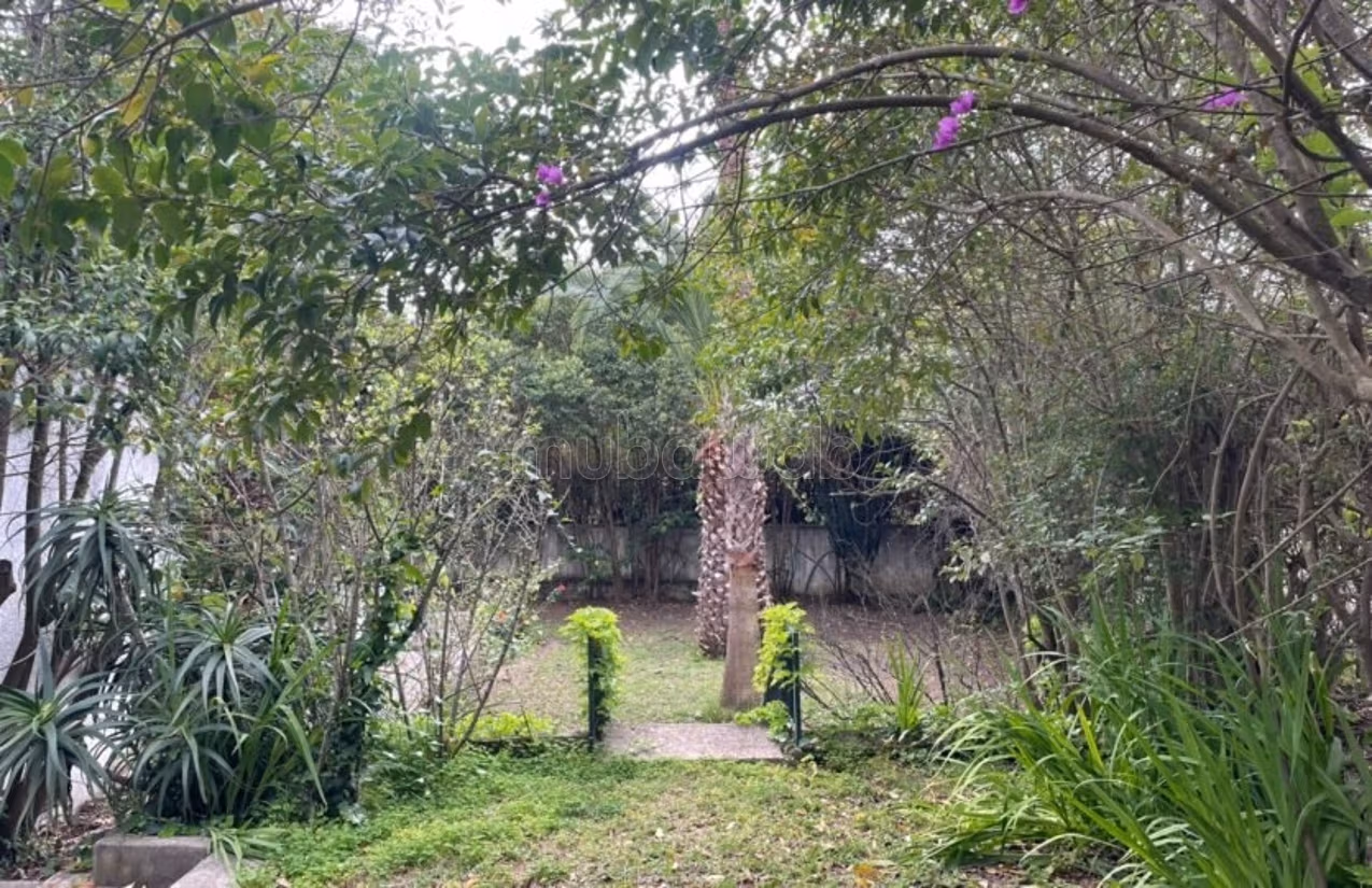 Villa a louer a tanger avec jardin surface 1200m²