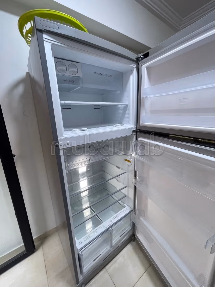 Appartement à louer à Guéliz. 3 chambres. Bien meublé — 6