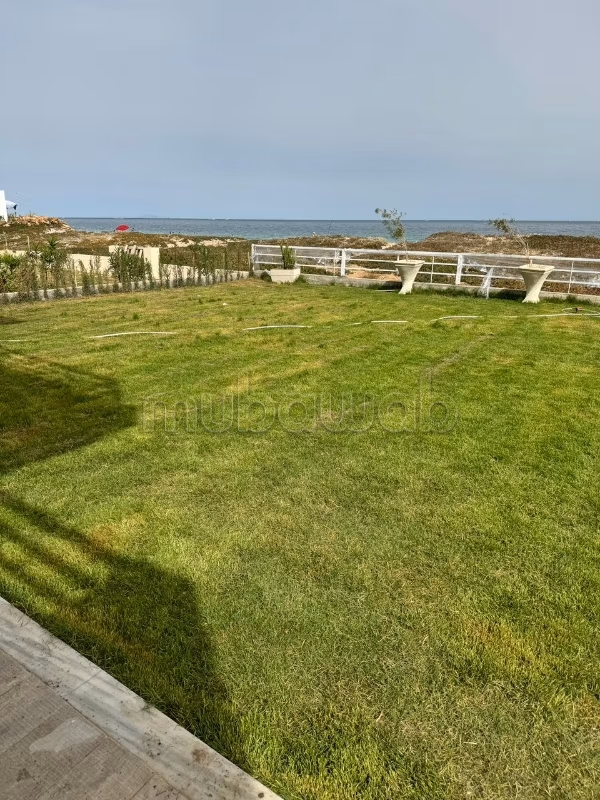 Appartement avec piscine pieds dans l'eau