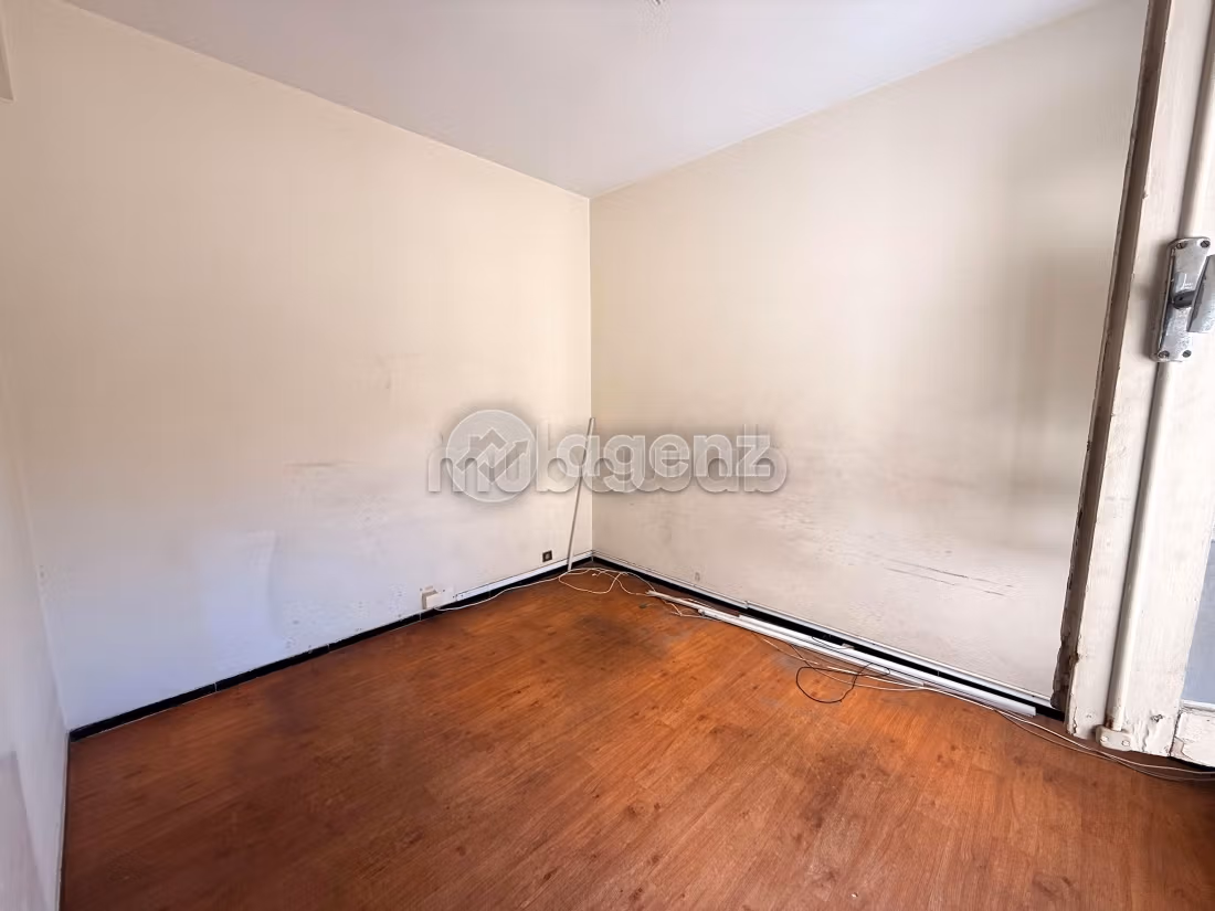 Bureau à vendre 156 m² Bir Anzarane Casablanca
