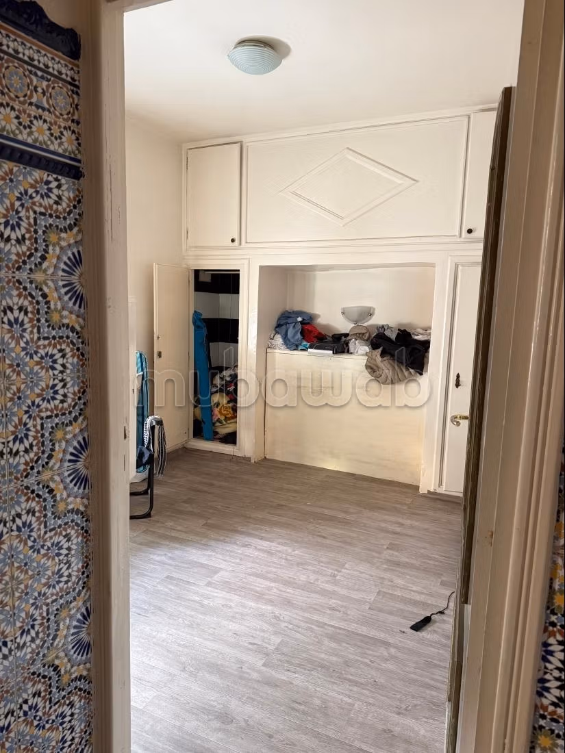 Appartement à louer à chabab Aïn Sebaâ. 2 pièces confortables. Salon Marocain — 6
