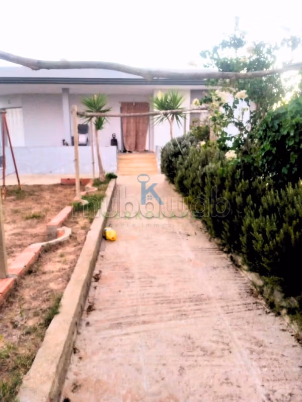 Spaziosa casa idealmente situata a Dar Allouche