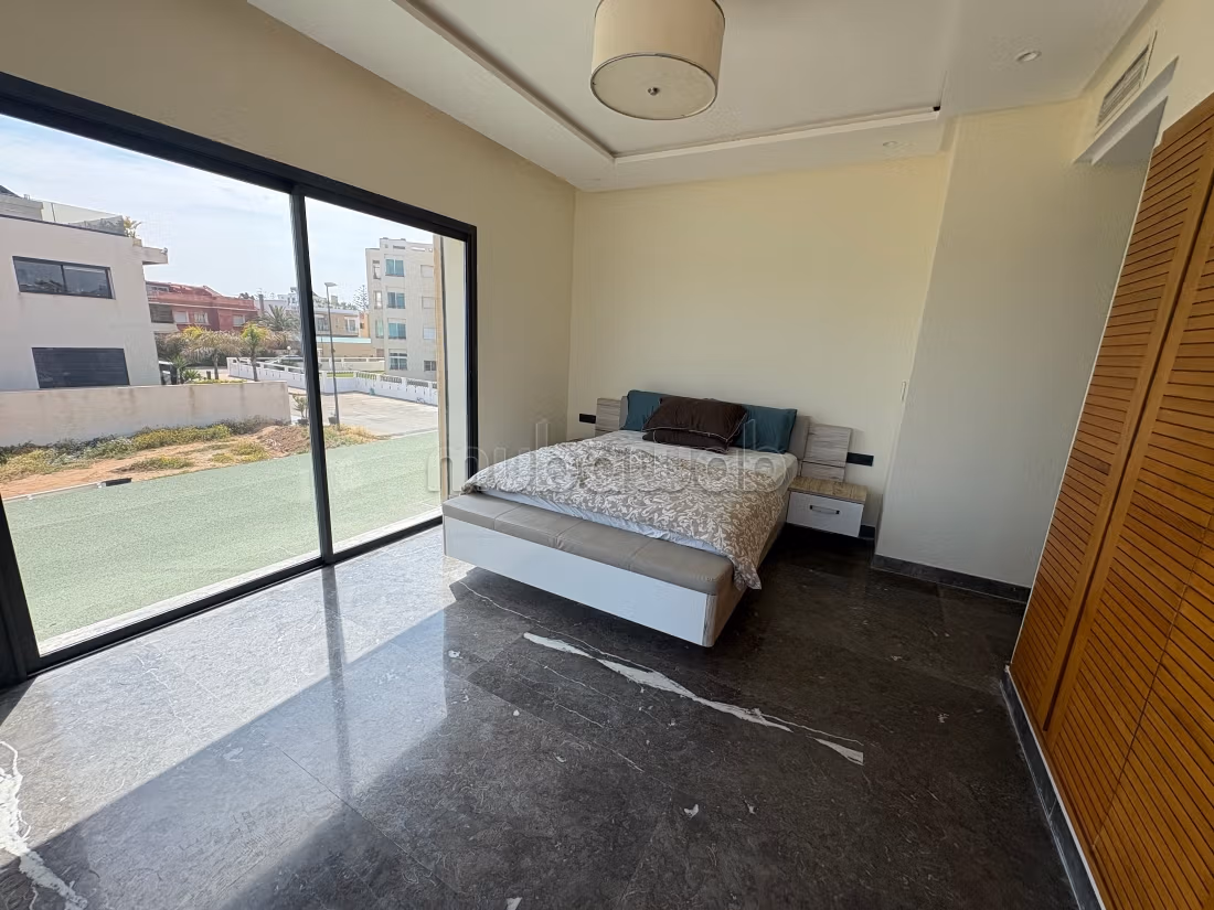 Villa de 4 chambres meublée pieds dans l’eau