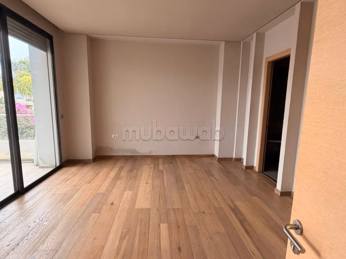 À vendre – villa front de golf plein sud