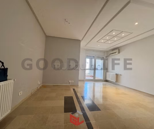 For Sale S2 Apartment in Cité Les Palmerais