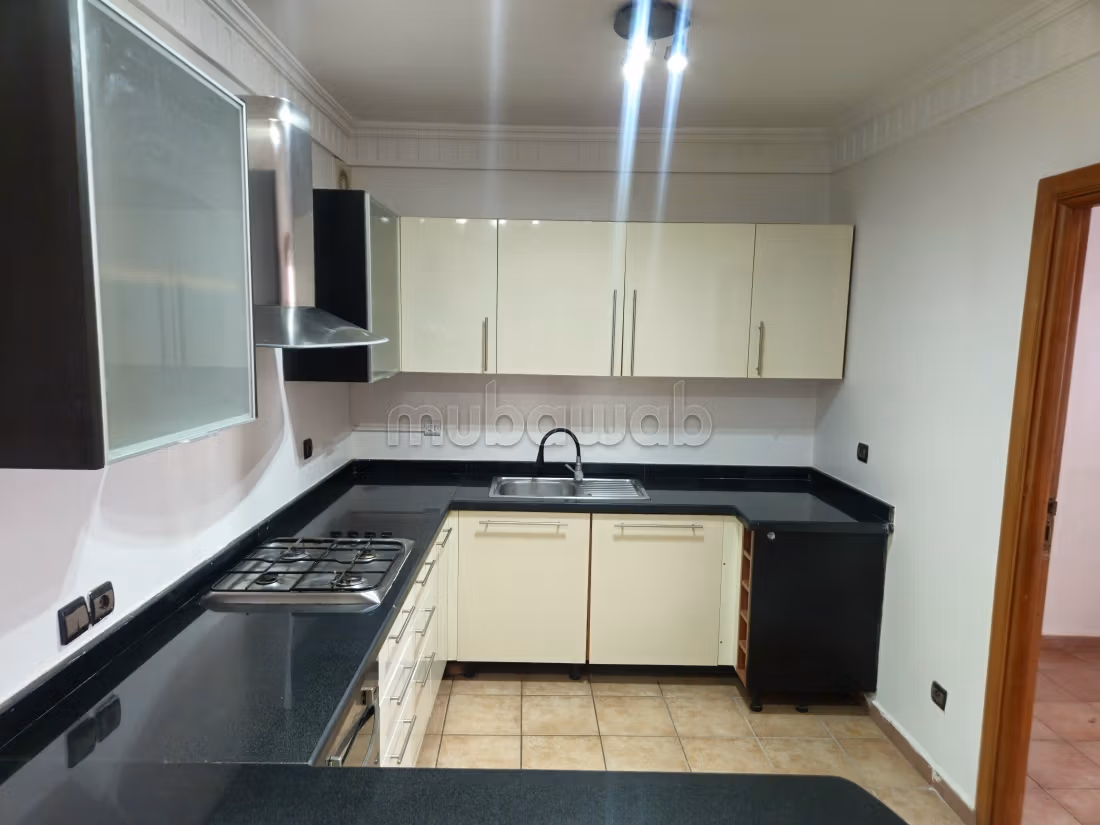 Louez cet appartement vide à Guéliz.
3 chambres — 2