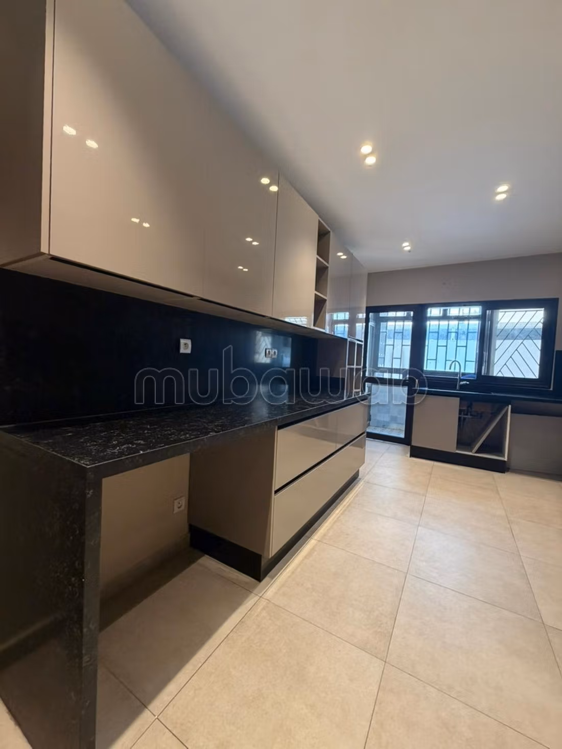 Appartement 210 m² à Maârif — 14