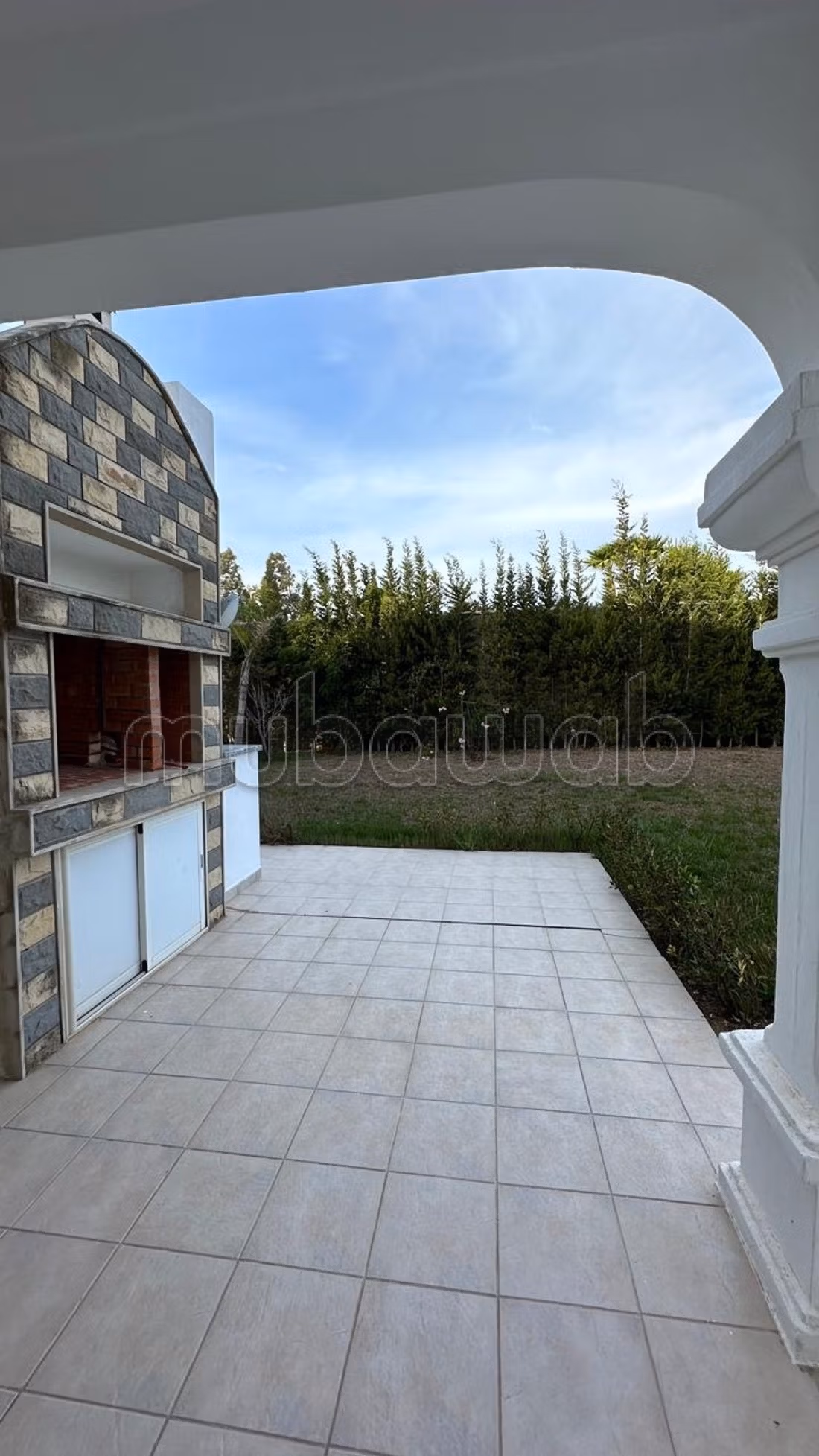 A LOUER: Villa splendide avec jardin à Rmilat