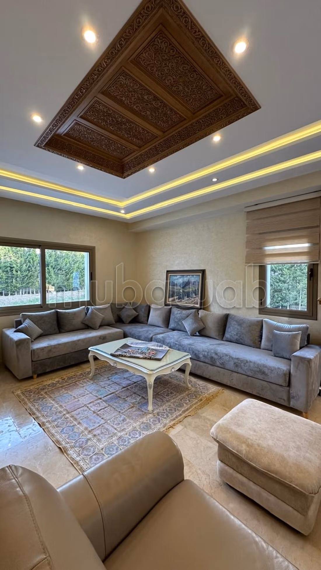 A LOUER: Villa splendide avec jardin à Rmilat