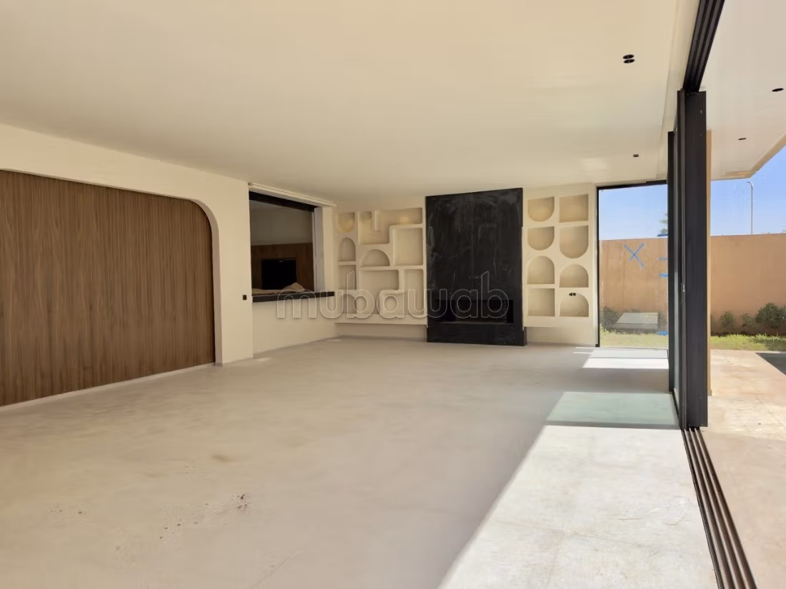 Villa con 5 Suite in Affitto – MYSK LOM26073