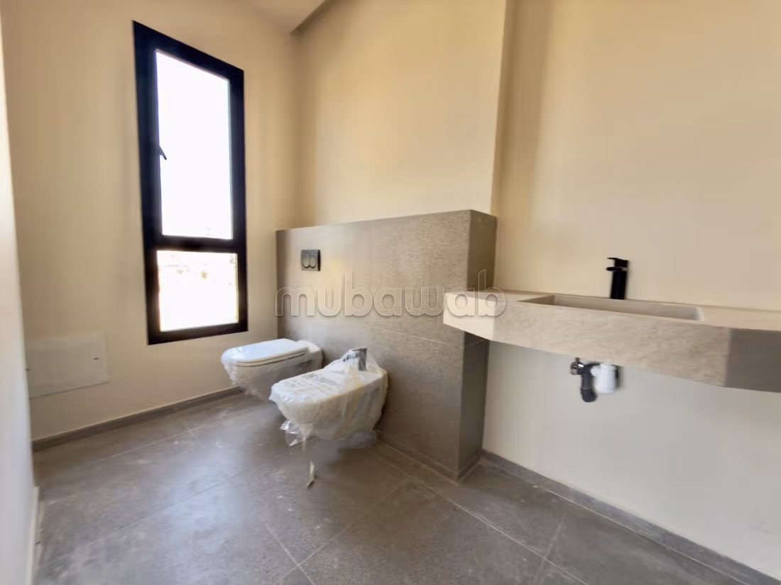 Villa con 5 Suite in Affitto – MYSK LOM26073