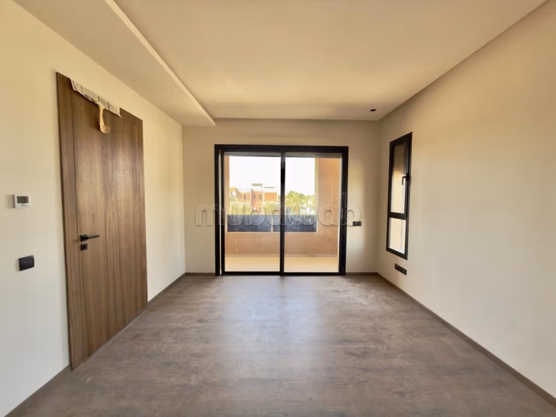 Villa con 5 Suite in Affitto – MYSK LOM26073