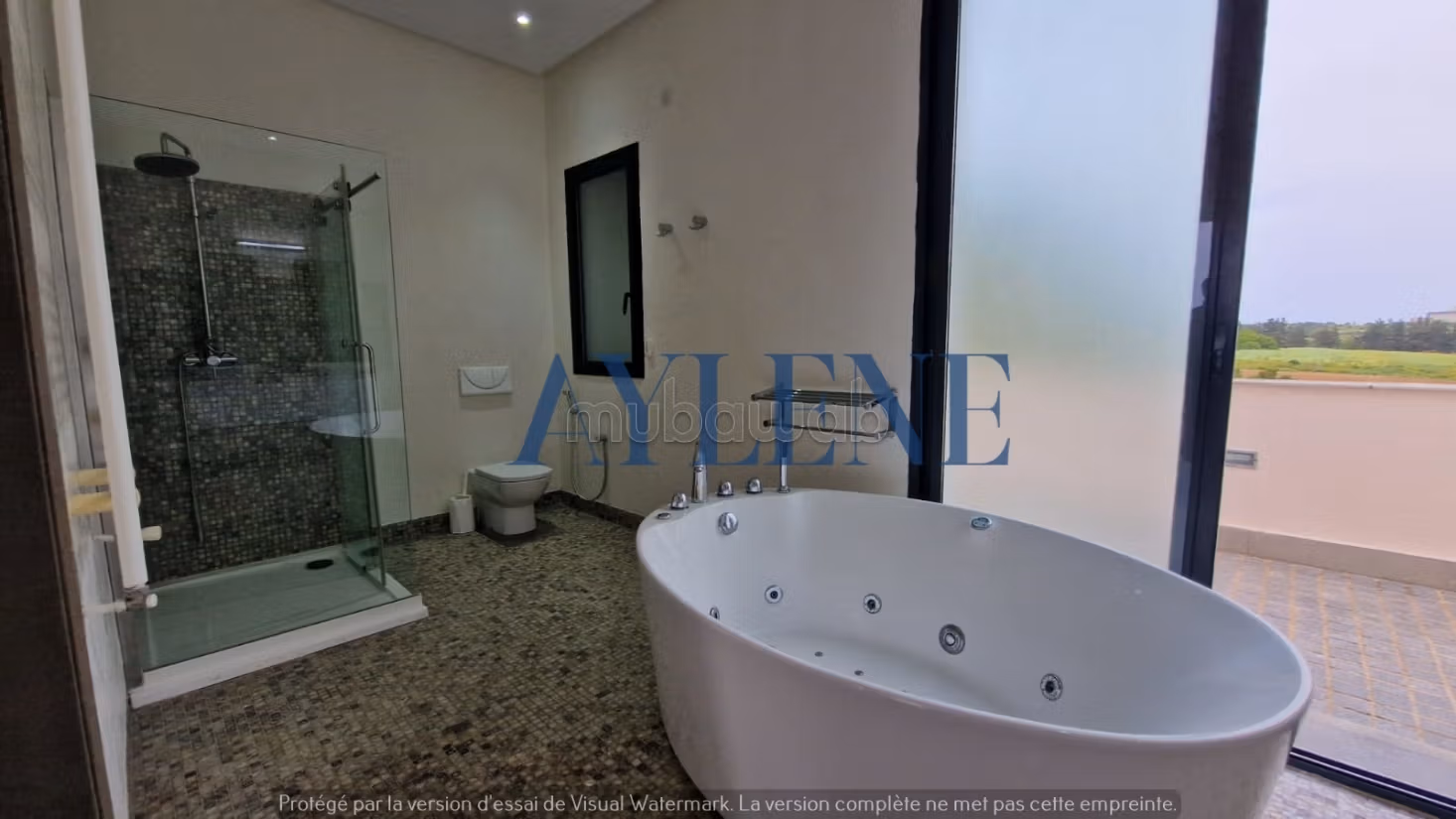Villa S4 con piscina a Marsa