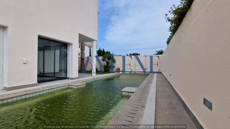 Villa s4 avec piscine à la marsa