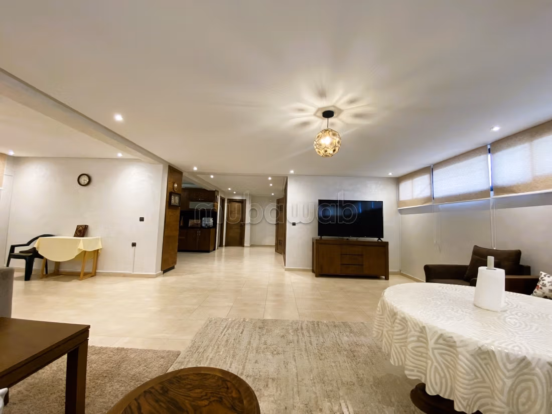 360 m² Corner Triplex Villa