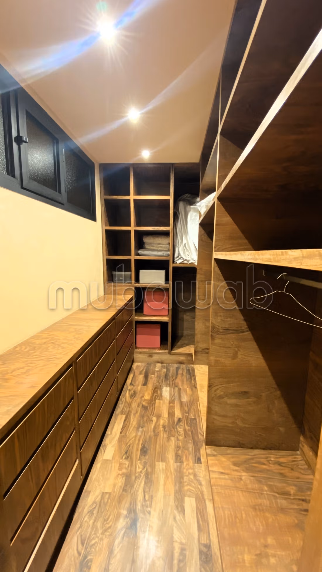 360 m² Corner Triplex Villa